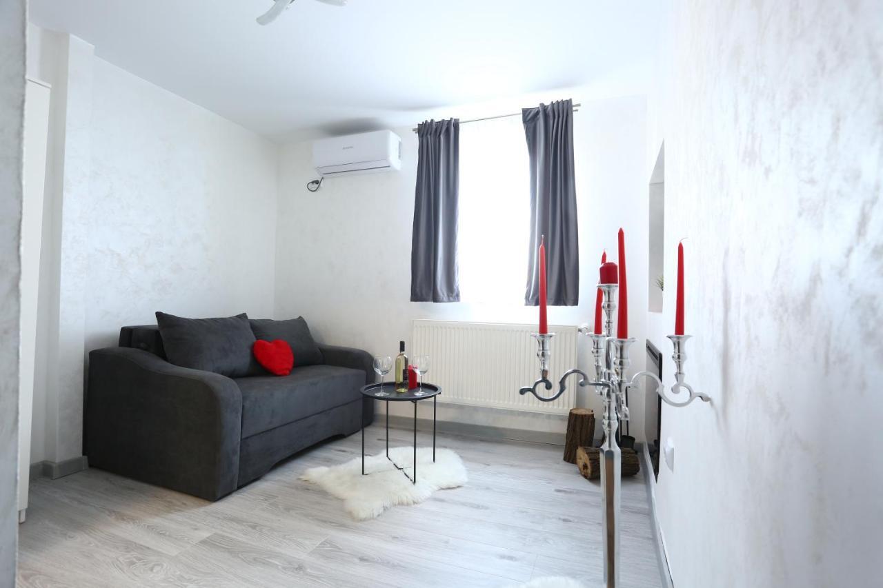 Simona Maria 2 Apartment Bucharest Exterior photo